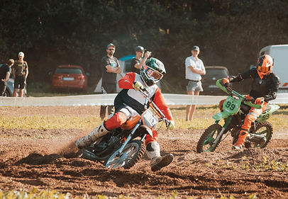 04debe-12c7e5b552dd4893b0a09ed67645d34cmv2