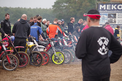 04debe-55d15f641bd641ebb15b061c31acc093mv2